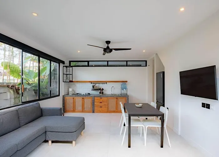 Town House Camy