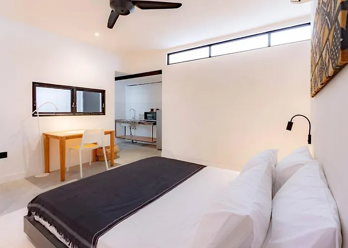 Town House Camy *